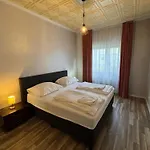 Studio 50 Qm Zentral In Domnaehe